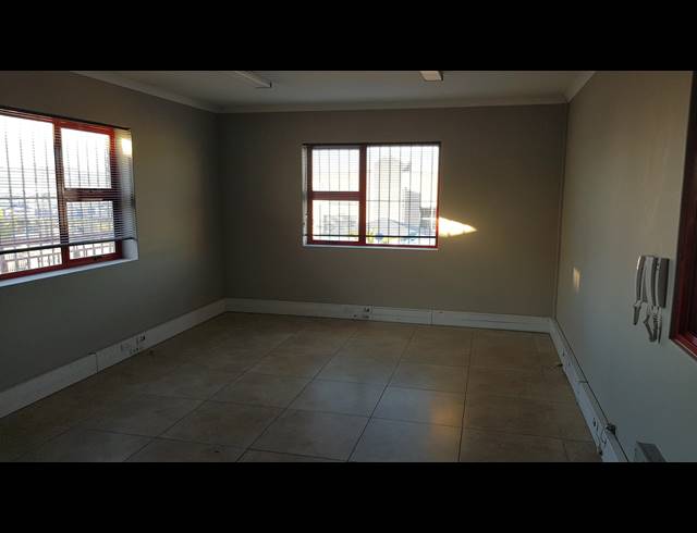 1,000M² FACTORY TO LET IN BRACKENFELL CENTRAL